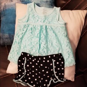 3t health Tex shirt and shorts